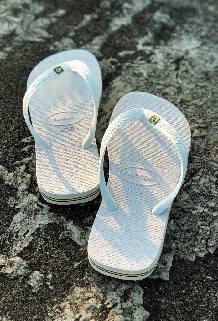 over-the-door shoe organizer pocket with sandals and slippers neatly stored